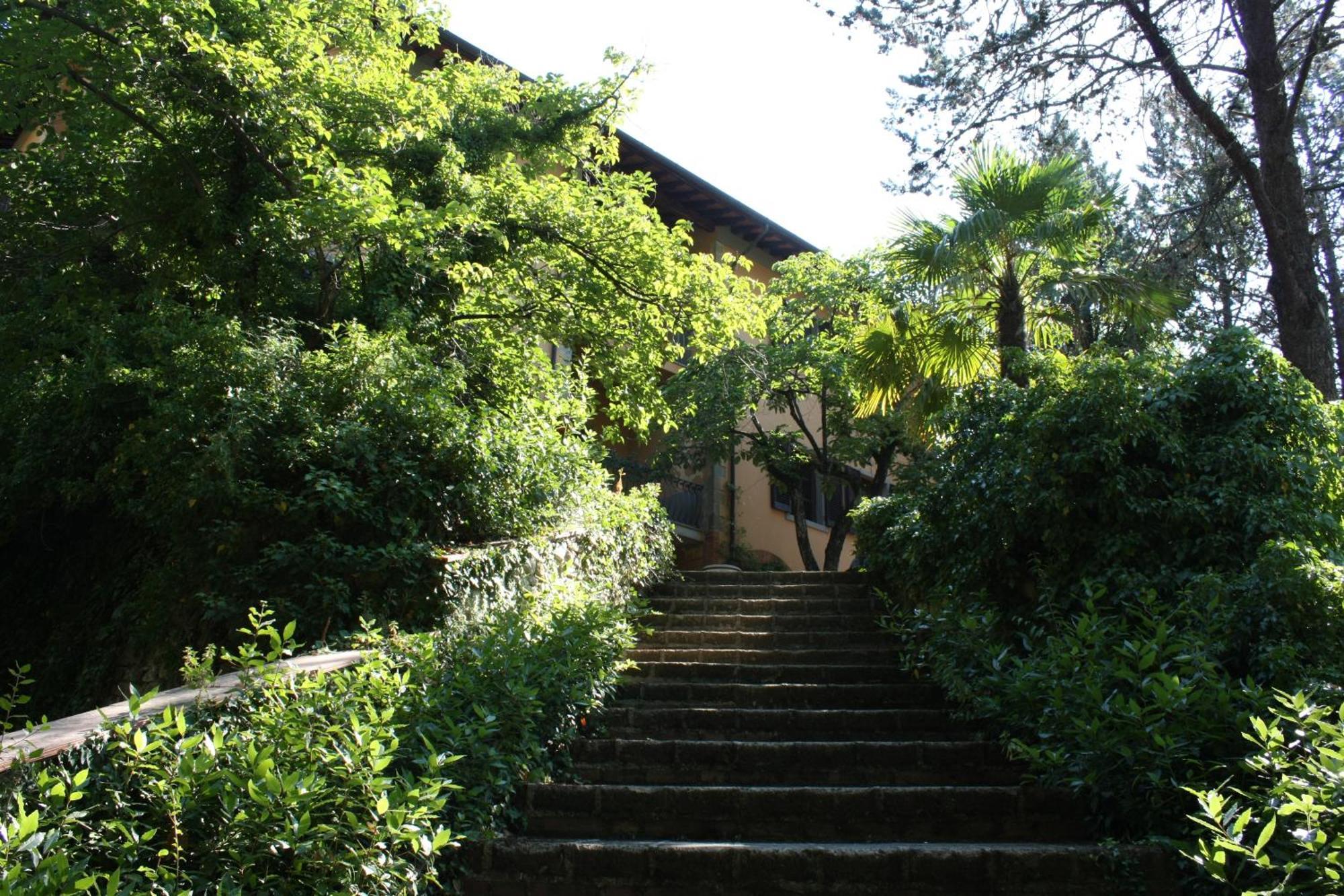 Villa La Nussa Capolona Esterno foto